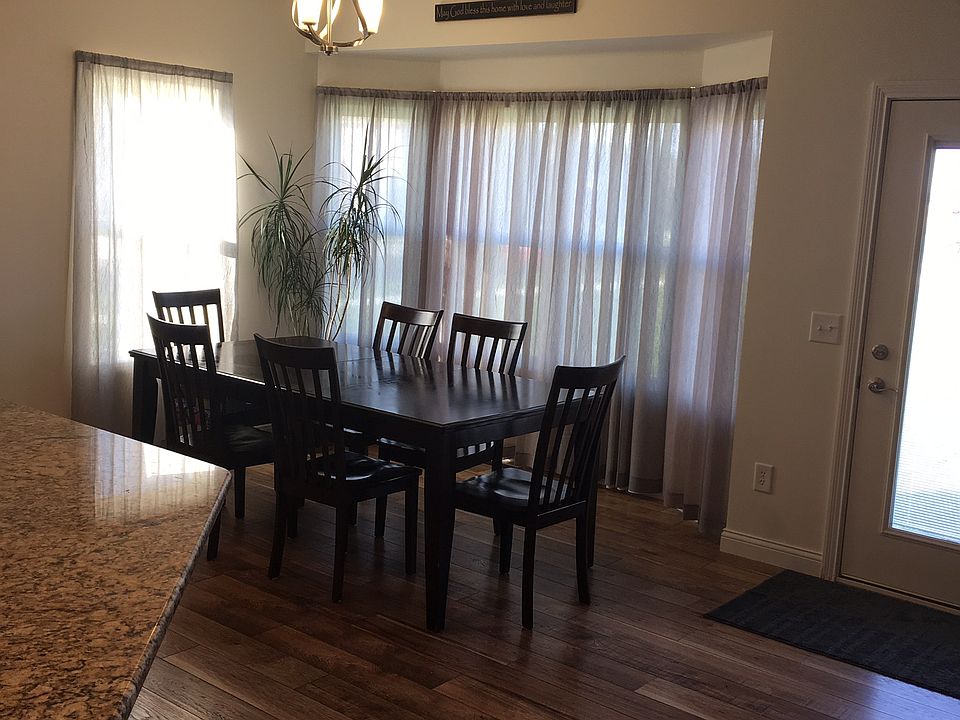 1st image of 1800 Paradise Ln