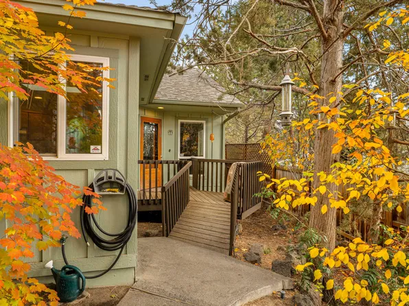 1727 SE Karena Ct, Bend, OR 97702