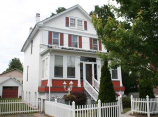 309 10th St, Honesdale, PA 18431