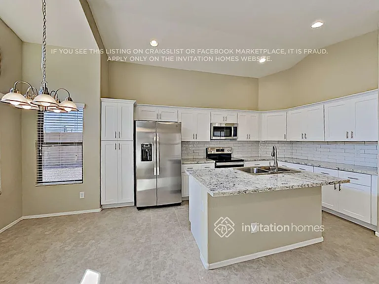 2677 W Half Moon Cir — Photo 8