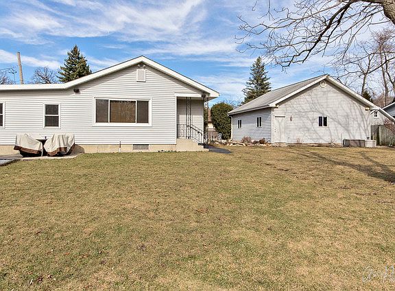 5th image of 26109 W Tarvin Ln