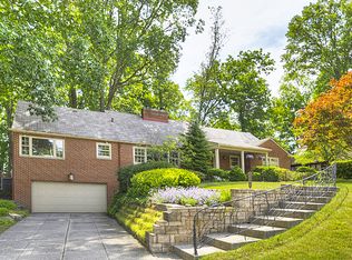 2205 Valley View Dr, Rocky River, OH 44116