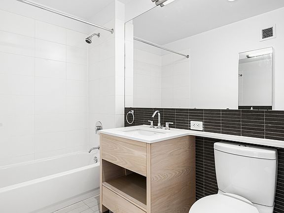 5th image of 80 Dekalb Ave APT 14N