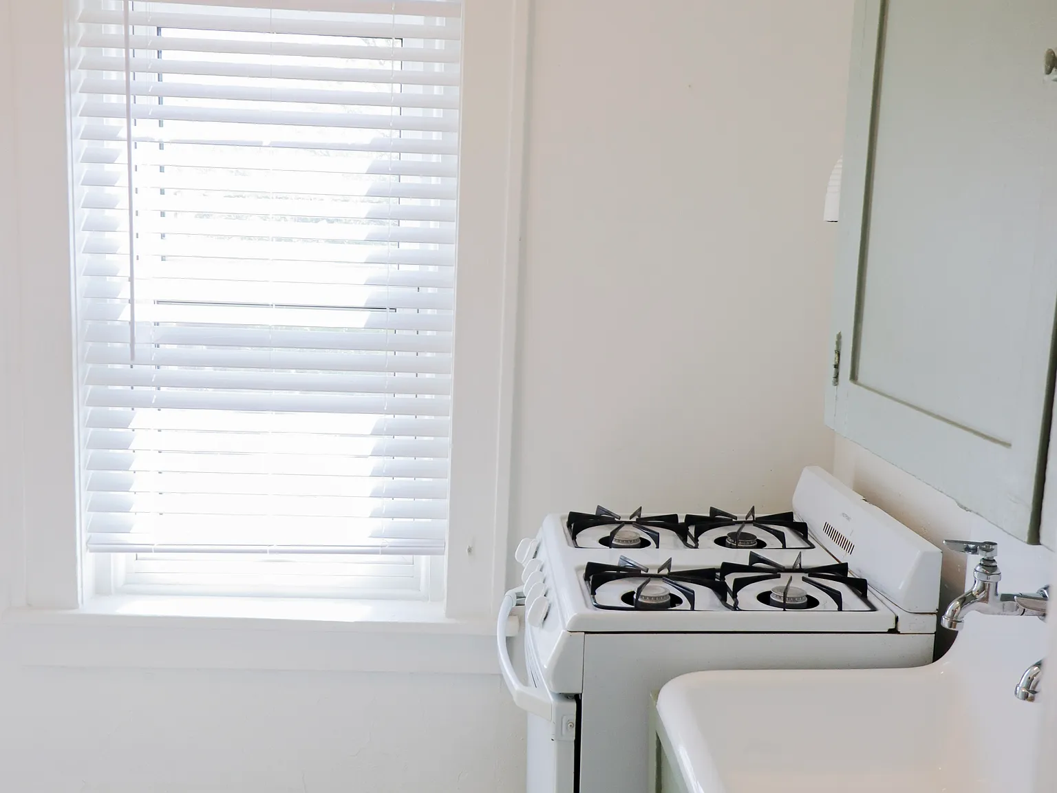 Studio, 500 sqft, $1,100 — Photo 4