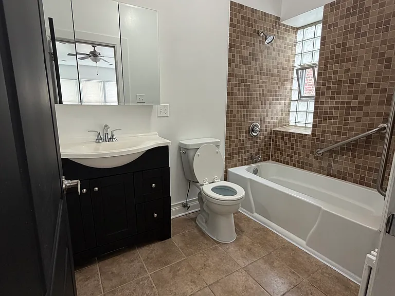 1325 S Independence Blvd #3 — Photo 10