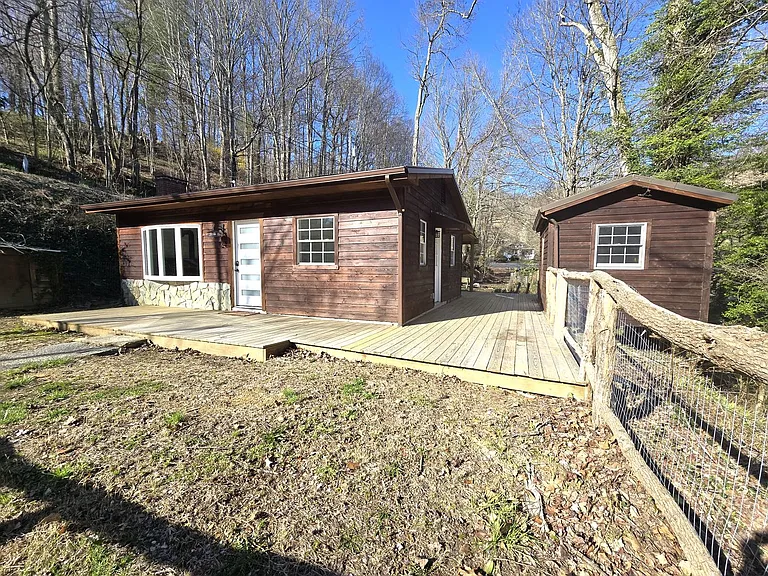 124 Tilley Rd — Photo 13