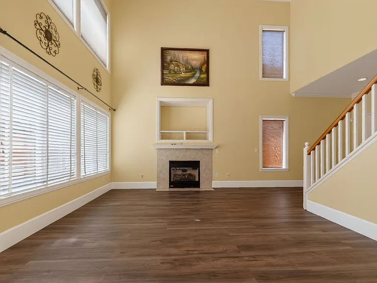 10009 Kika Ct — Photo 4