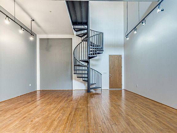 5th image of 1312 Live Oak St APT 223