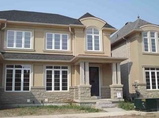 3088 Robert Brown Blvd, Oakville, ON L6M 4L7