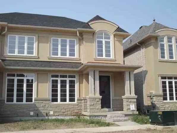3088 Robert Brown Blvd, Oakville, ON L6M 4L7