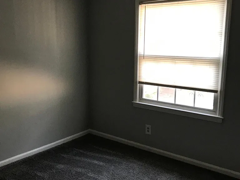1827 Lookout Ln #8 — Photo 10