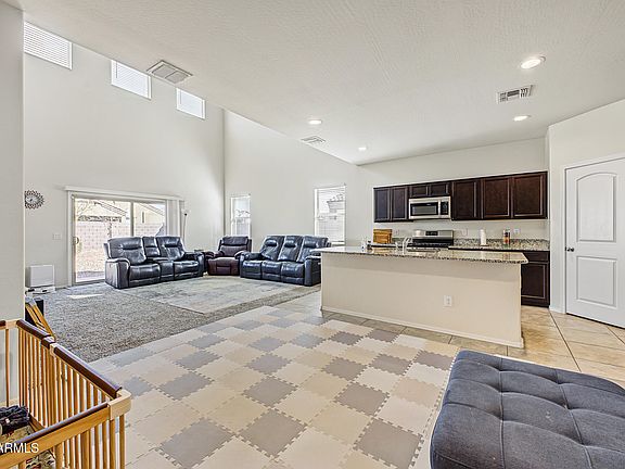 5th image of 30950 W WELDON Avenue