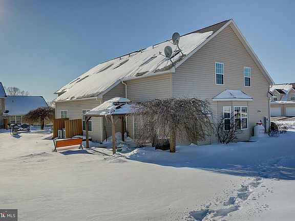 4th image of 406 Stony Pointe Dr