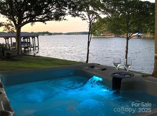 114 Caraway Ln, Mooresville, NC 28117