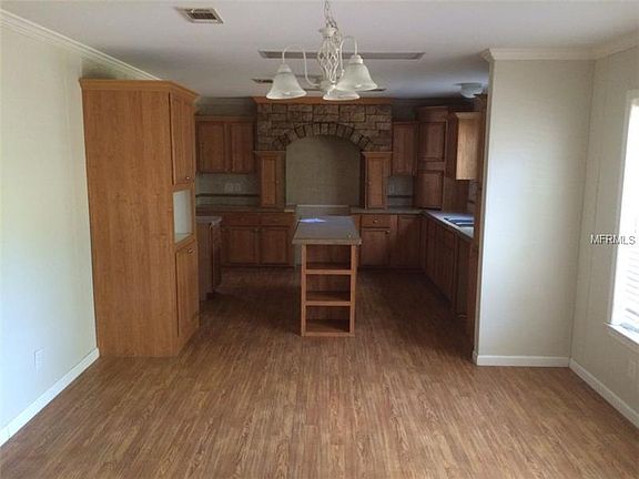 5th image of 7002 Whalens Hideaway St