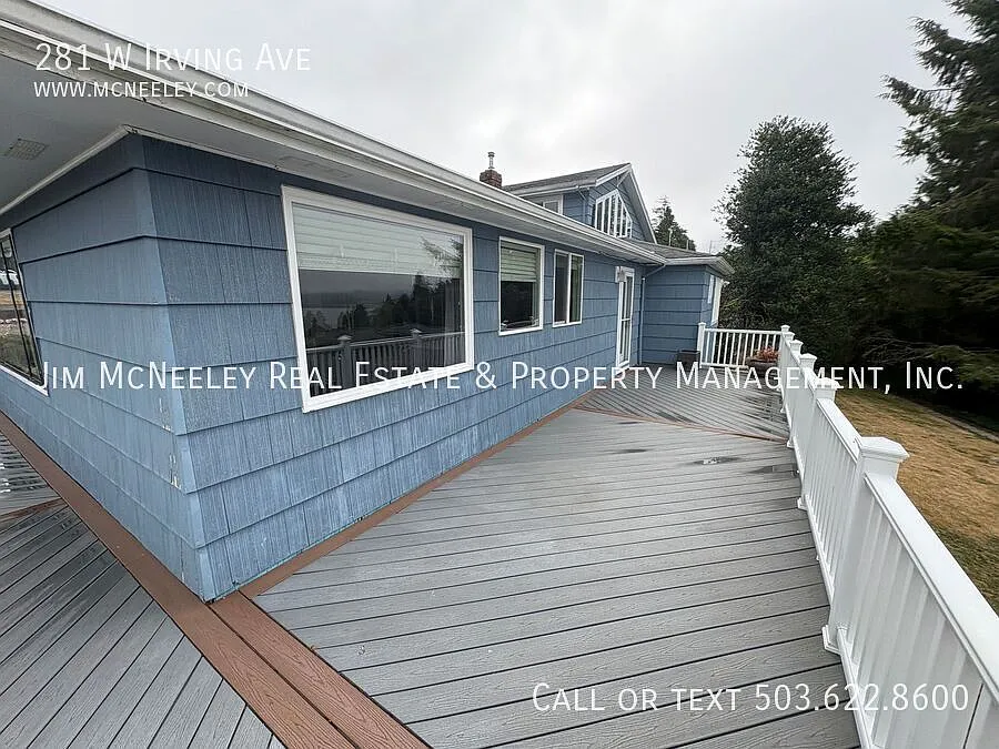 Astoria Home with Bay Views, Spa-Like Bath & Beautiful Kitchen — Photo 2