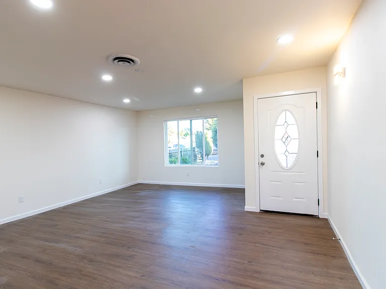 1771 Tulane Ave — Photo 10