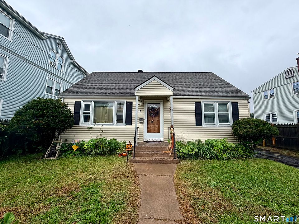 1st image of 17 Kenyon Place