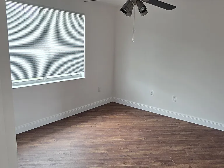 16419 Sapphire Pl #16419 — Photo 33