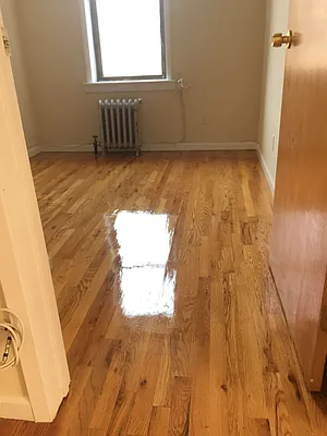 Rented by Metroline Realty | media 18