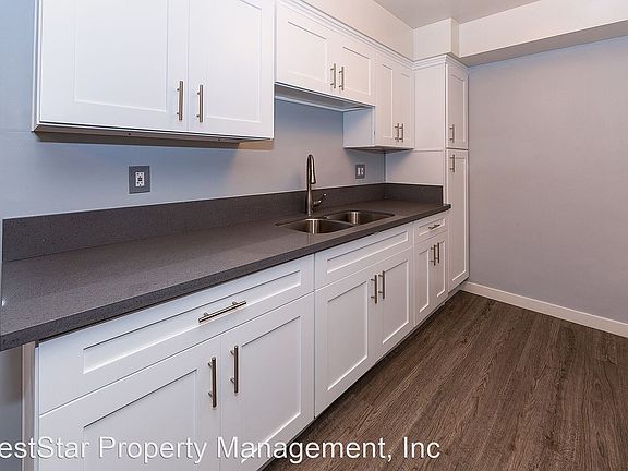 2nd image of 620 Coronado Ave #7