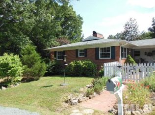 401 N Estes Dr, Chapel Hill, NC 27514