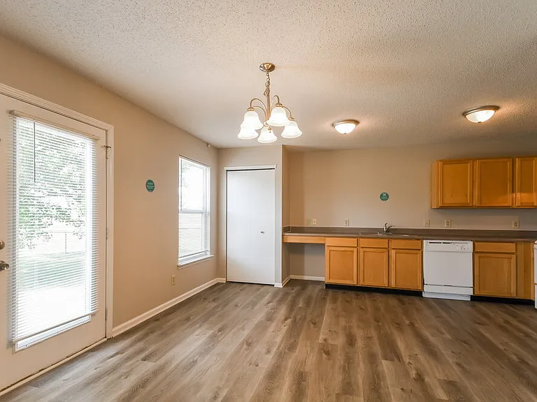 9322 W Dockside Cir — Photo 8