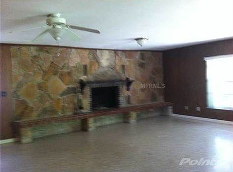 3rd image of 1205 Lakewood Dr