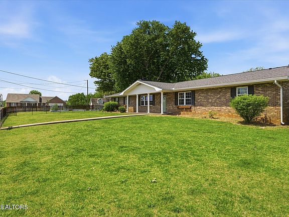 4th image of 1332 Trentham Cir