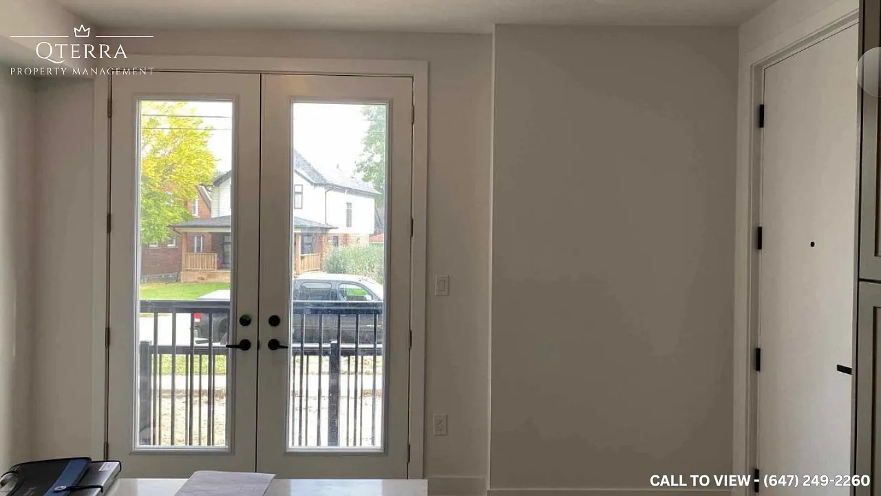 2 bed, 1300 sqft, $2,395 — Photo 2
