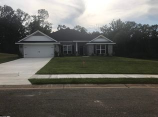 22960 Ridgewood Dr, Robertsdale, AL 36567