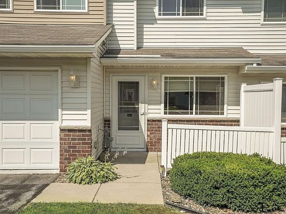 3rd image of 3006 Pebble Beach Dr