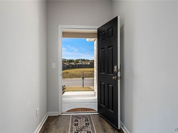 4th image of 12364 Choctaw Cir