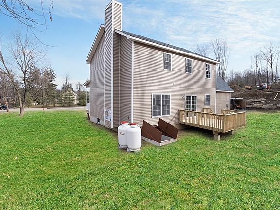 4th image of 2 Orchard View Dr