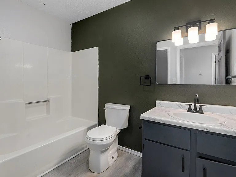 1221 S Park Ave #5 — Photo 14