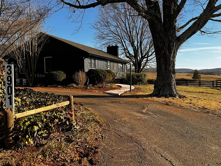 3901 Thomas Dairy Ln — Photo 20
