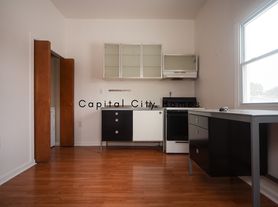 1315 Shelby St, Indianapolis, IN