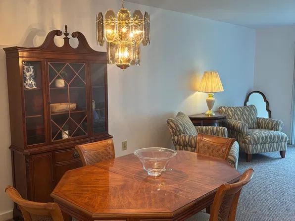 415 Asbury Ridge #415, Shelton, CT 06484