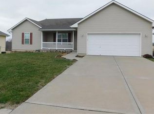 2224 W Ivory Cir, Excelsior Springs, MO 64024