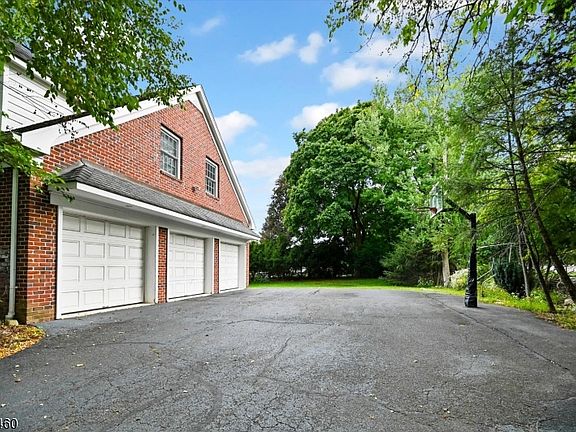 5th image of 602 Grandview Ter