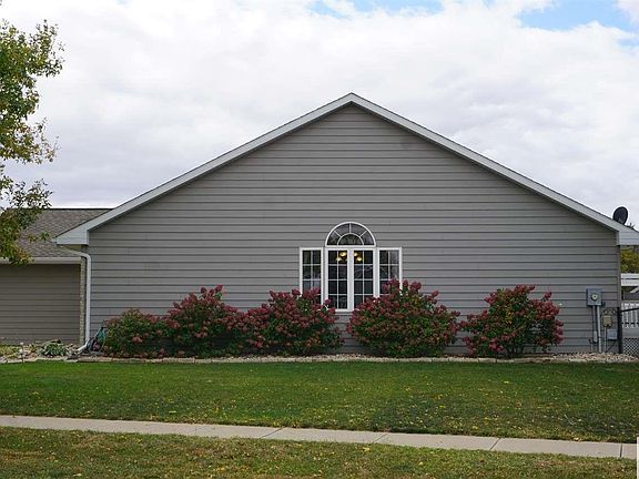 5th image of 4101 Saxony Cir