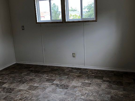 3rd image of 115 Findley Ct