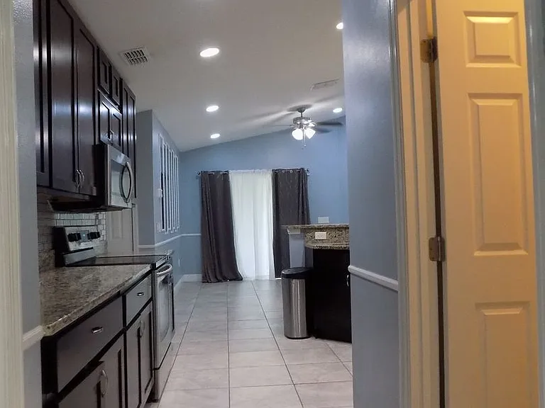 377 Cimarron Ct — Photo 7