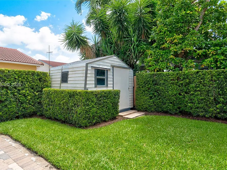 13463 SW 39th Ln — Photo 5