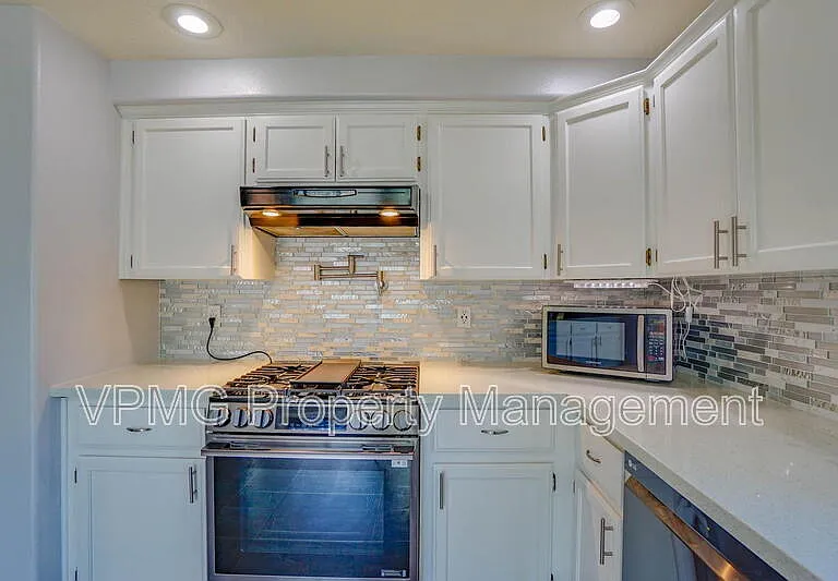 203 NW 146th St — Photo 6