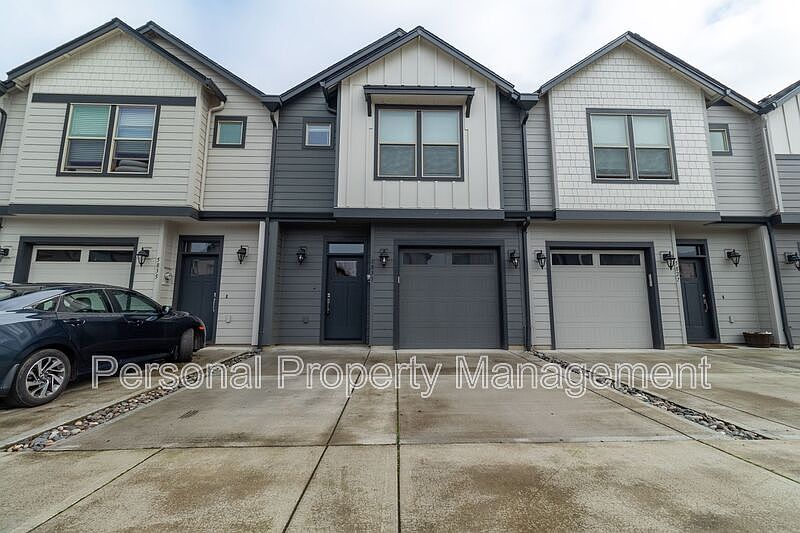 1st image of 5831 NE 56th Pl
