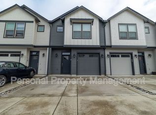 5831 NE 56th Pl, Vancouver, WA 98661