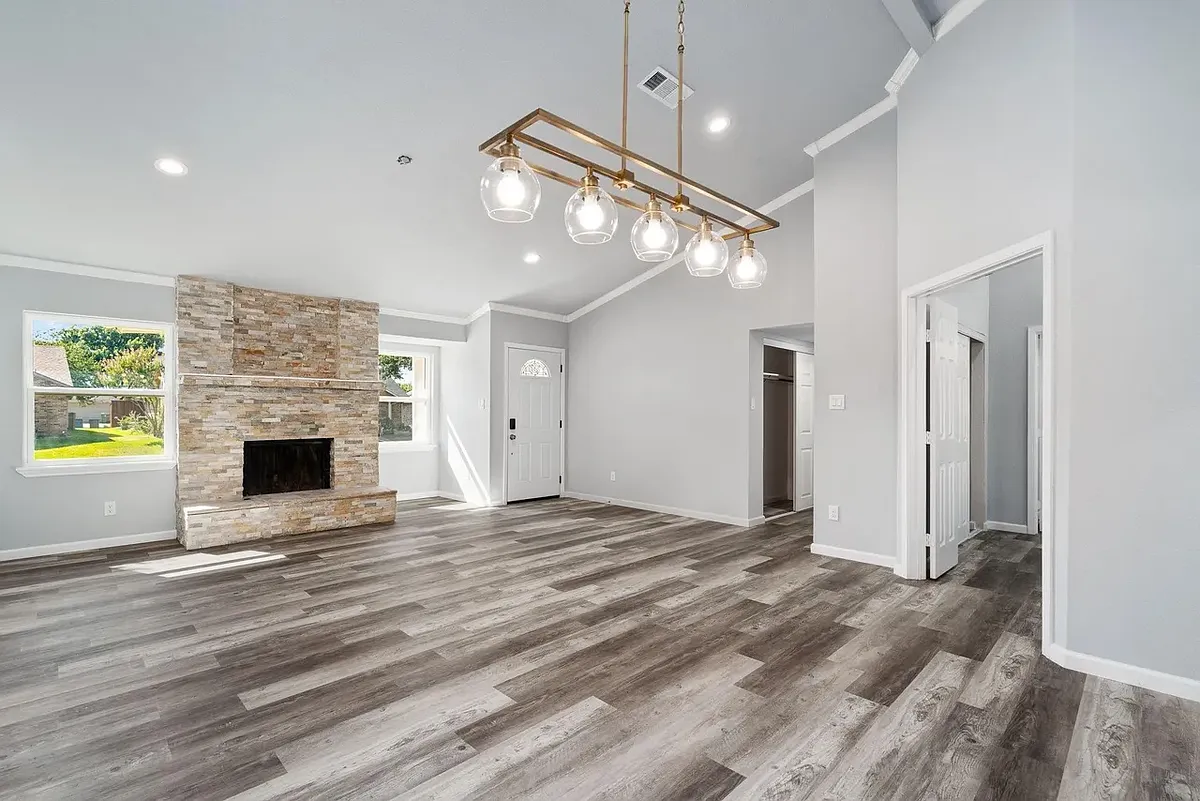 Building Photo - 6816 Curry Dr