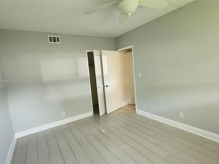 981 Hillcrest Ct #114 — Photo 18