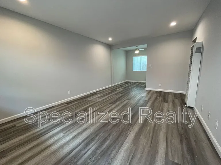 139 N Belmont St — Photo 5